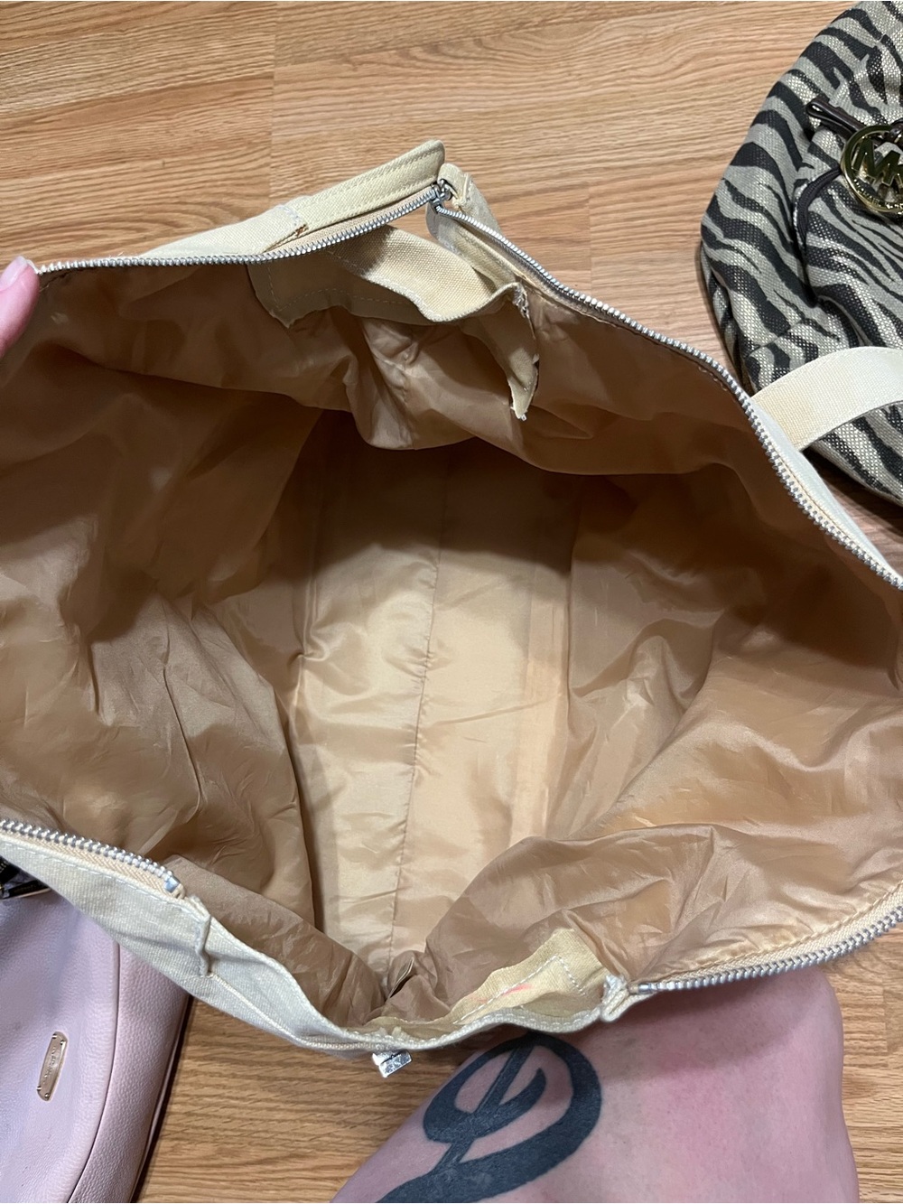 Michael Kors PROJECT BUNDLE *Flaws - Picture 10 of 16